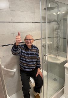 douche-senior-mr-768x1024